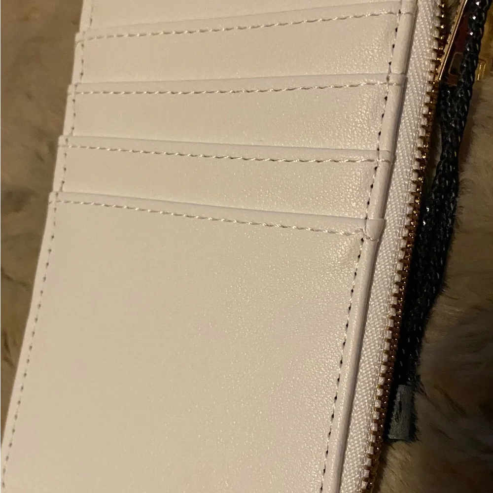 Black or White Leather Card and Coin Holder - Picture 3 of 6